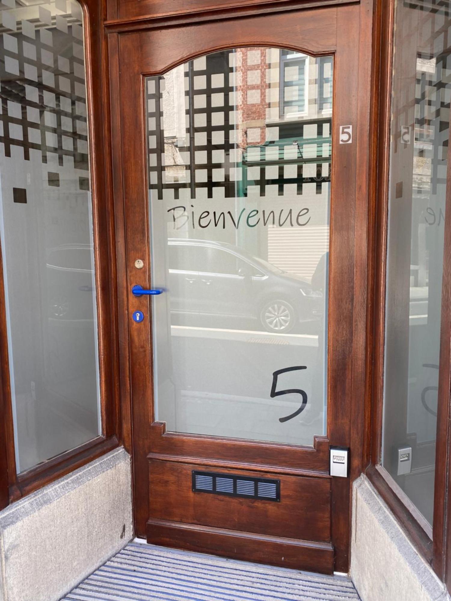 Gite D'Avalon Appartement 5 Dinant Exterior photo